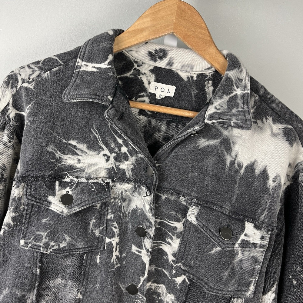POL Gray Tie Dye Cropped Shacket Jacket Womens S Realxed Fit Raw Hem